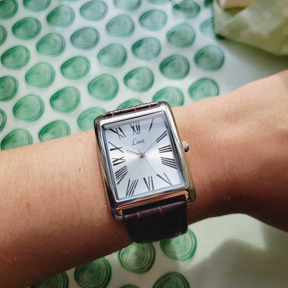 Limit Accessories - Vintage Limit Genuine Leather Roman Numerals Watch